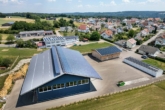 Exklusives Unternehmensanwesen mit Blockhaus, Microapartments, Gewerbehalle & Photovoltaik - Bild