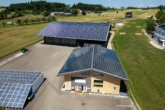 Exklusives Unternehmensanwesen mit Blockhaus, Microapartments, Gewerbehalle & Photovoltaik - Bild